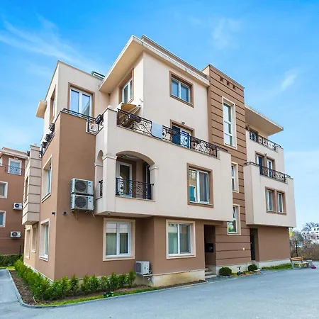 Apartment Bright & Cozy 1bd Flat With A Terrace And Parking By Flat Mаnager Plovdiv